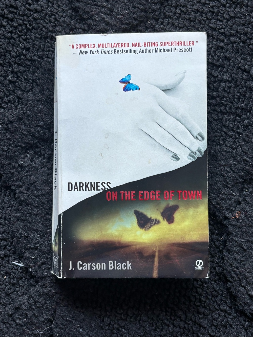 Darkness on the Edge of Town by J. Carson Black Paperback Signet Mystery